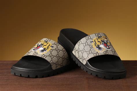 slippers gucci saldi|gucci slippers for men.